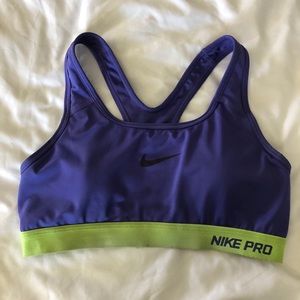 padded sports bra